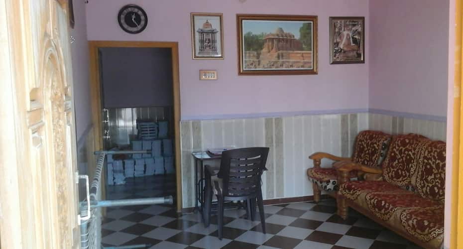 Pravanji Solanki Homestay, Mehsana 5